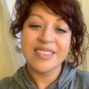 Meet your Posher, Idalia